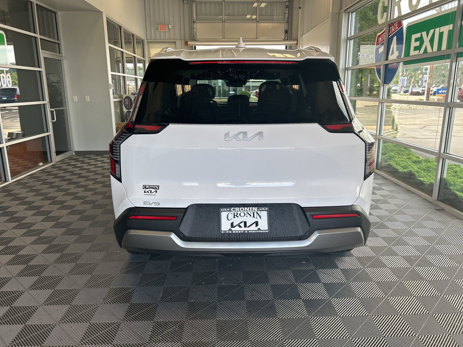 New 2026 Kia EV9 Wind image 5