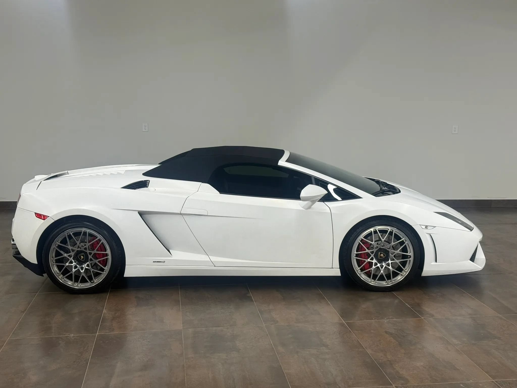 Used 2010 Lamborghini Gallardo LP 560-4 AWD/4WD image 18