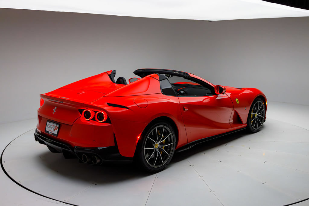 Used 2023 Ferrari 812 GTS RWD image 3