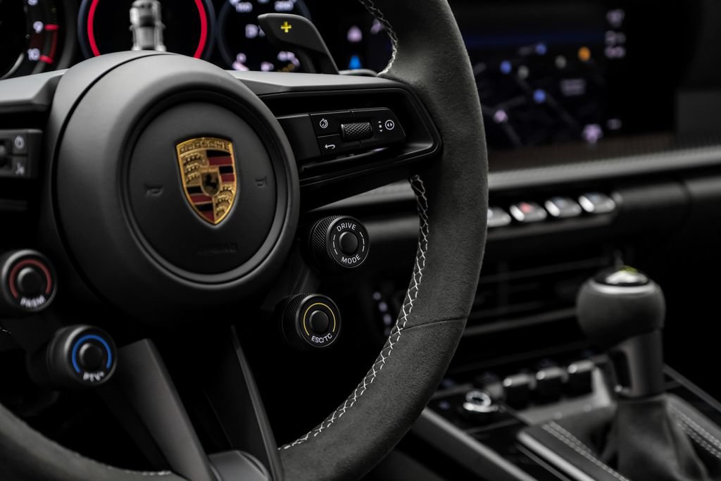 Used 2025 Porsche 911 GT3 RS RWD image 23