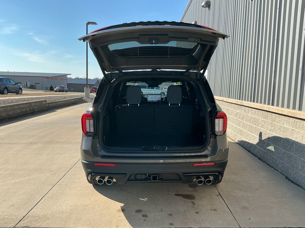 New 2026 Ford Explorer ST w/ Sun And Sound Package image 25