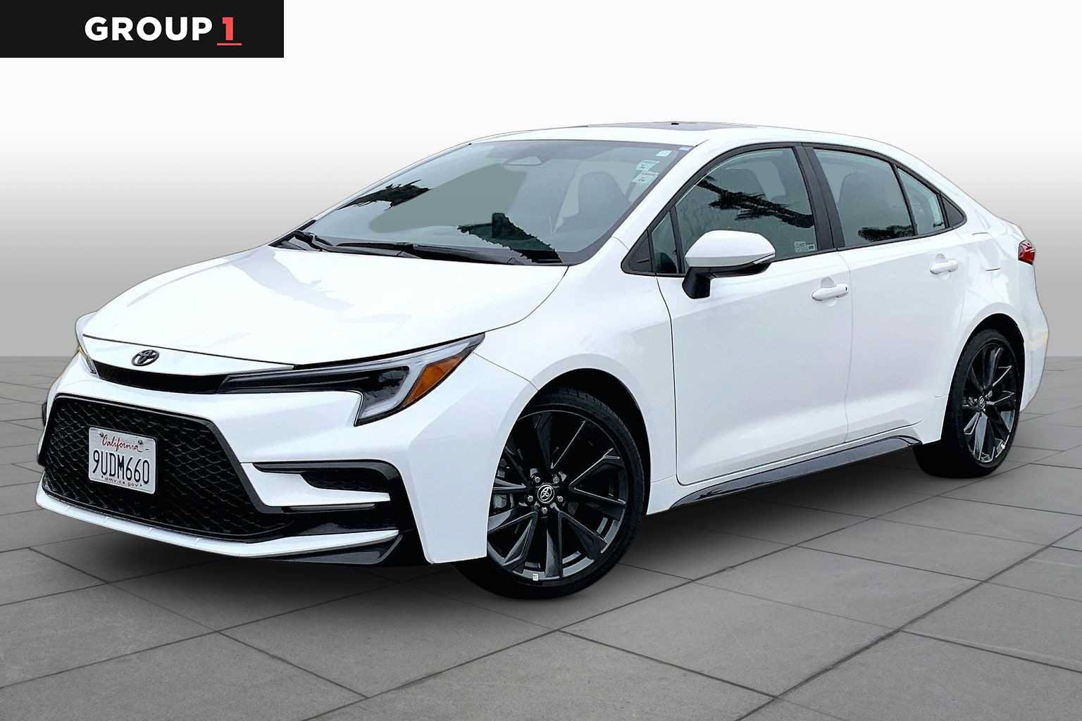 Certified 2025 Toyota Corolla SE w/ SE Premium Package FWD image 1