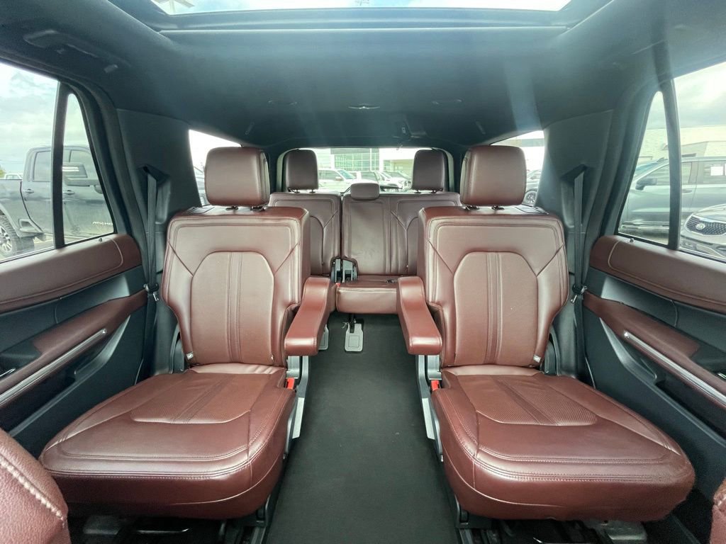 Used 2024 Ford Expedition Limited image 21