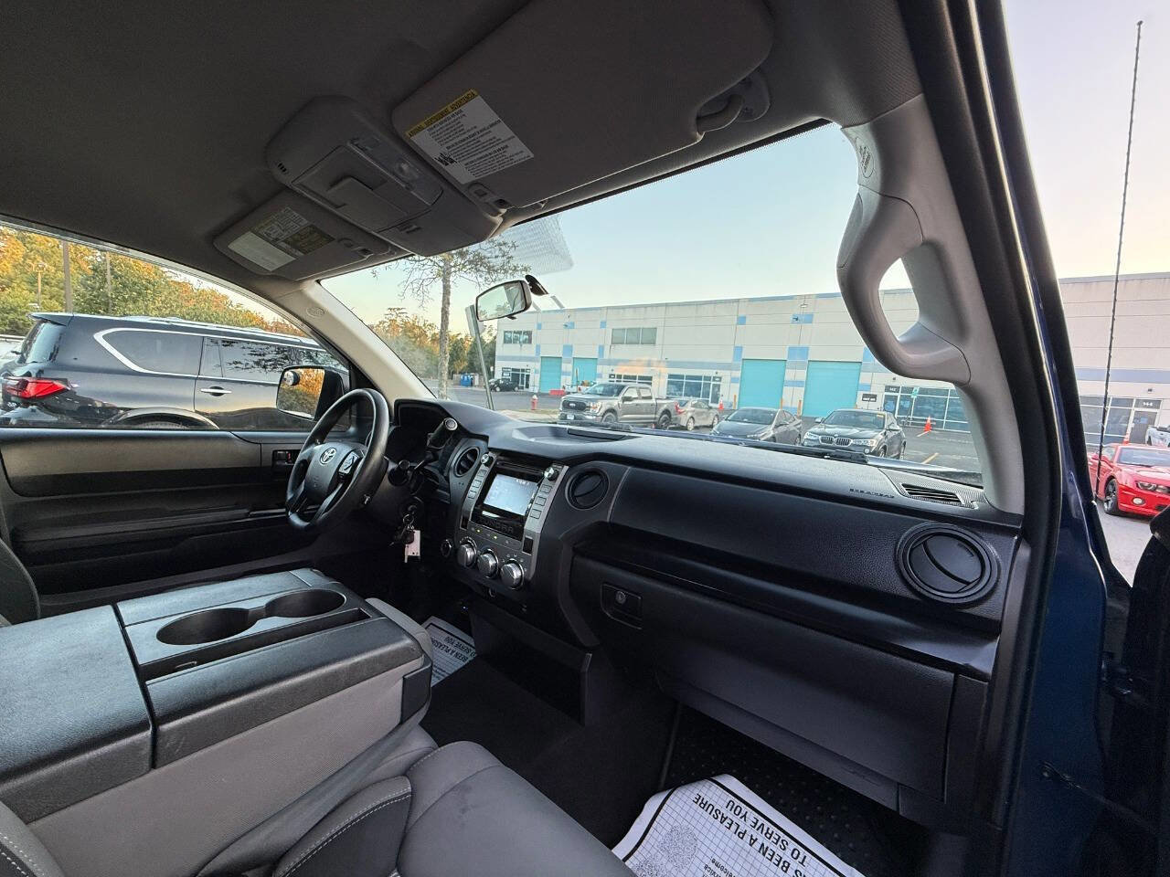 Used 2015 Toyota Tundra SR image 36