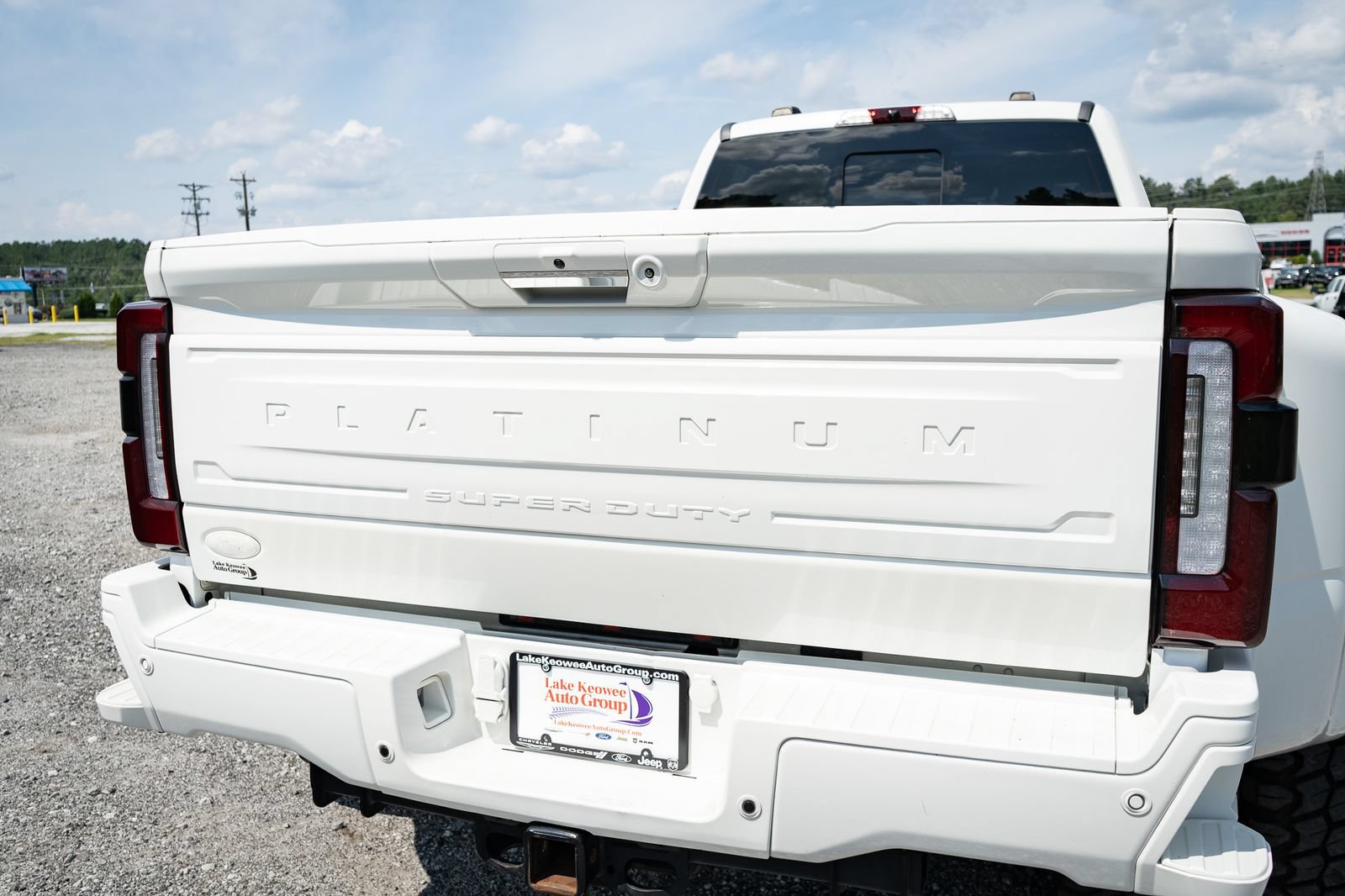 Used 2024 Ford F450 Platinum w/ FX4 Off-Road Package AWD/4WD image 23
