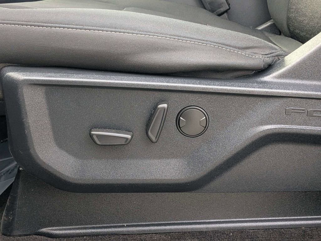 Used 2022 Ford F150 XLT w/ Equipment Group 302A High image 19