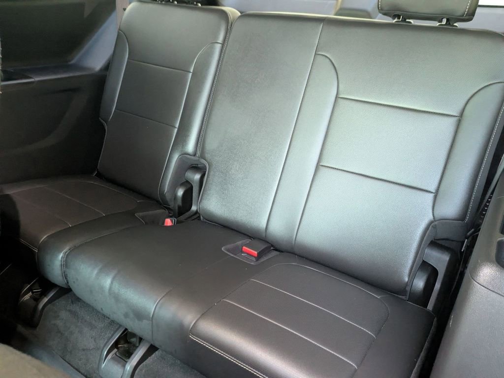 Certified 2023 Chevrolet Traverse Premier w/ Redline Edition image 26