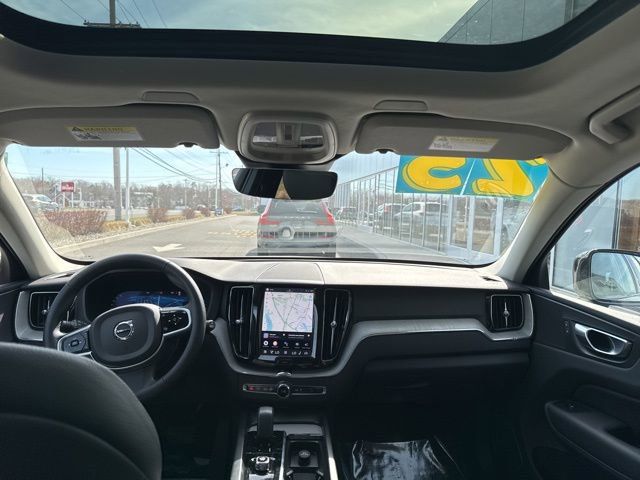 Certified 2025 Volvo XC60 B5 Plus w/ Climate Package image 18