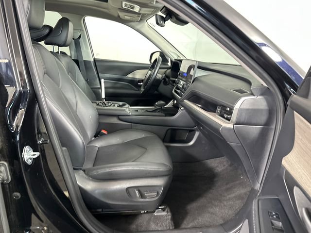 Used 2024 Toyota Grand Highlander Limited image 32