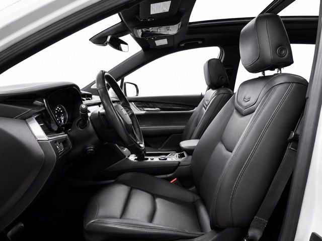 Used 2023 Cadillac XT6 Premium Luxury AWD/4WD image 14