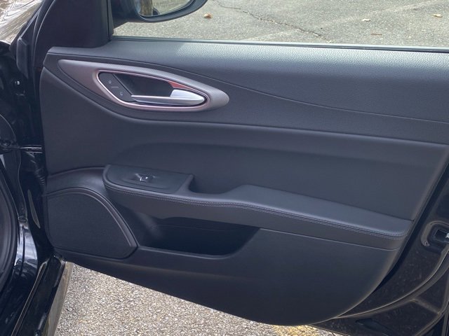 New 2025 Alfa Romeo Giulia AWD image 35