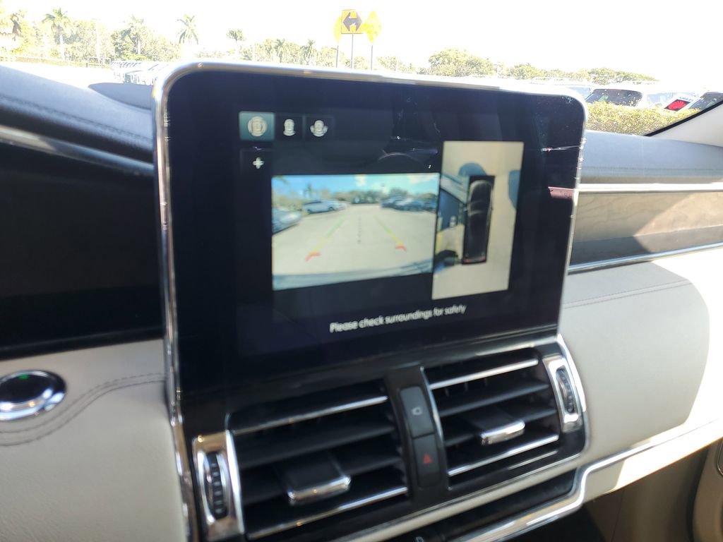Used 2020 Lincoln Navigator L Reserve image 28