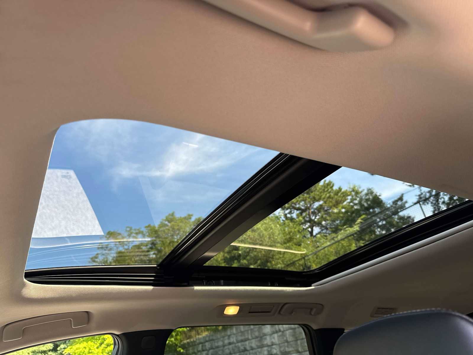 Used 2023 INFINITI QX60 Luxe image 18