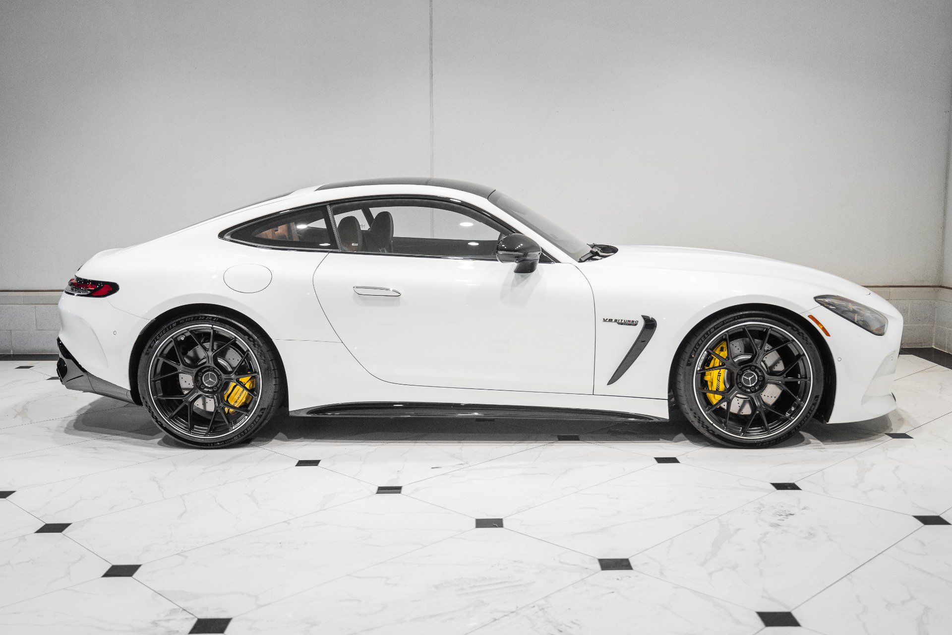 Used 2025 Mercedes-Benz AMG GT 63 image 6