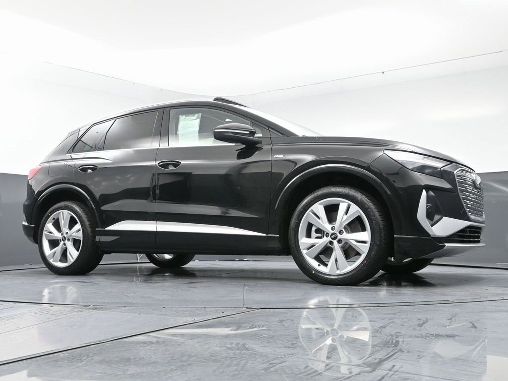 Used 2023 Audi Q4 e-tron Premium w/ Convenience Package image 48