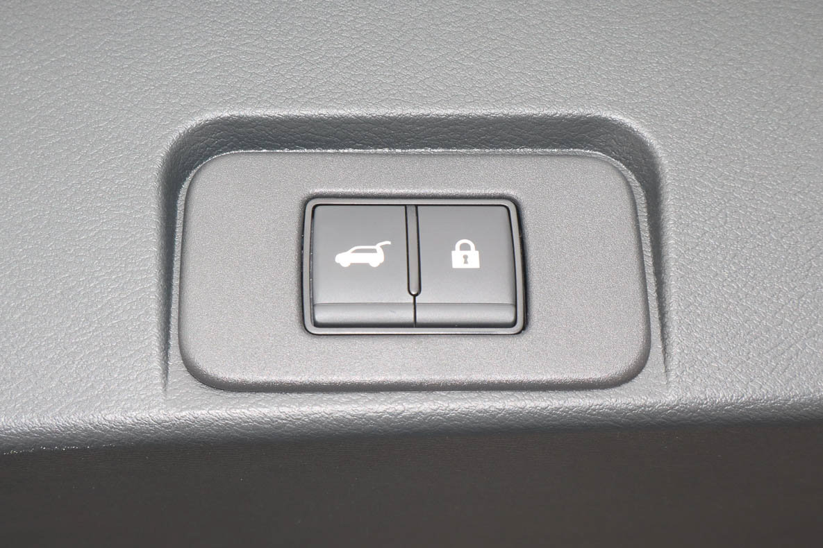 Used 2025 Nissan Rogue Platinum w/ Platinum Premium Package AWD/4WD image 20