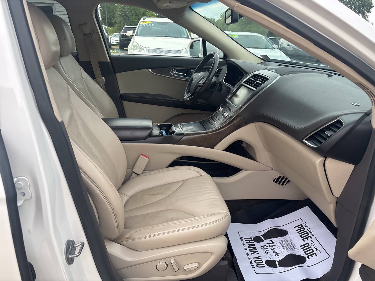 Used 2016 Lincoln MKX Select FWD image 19