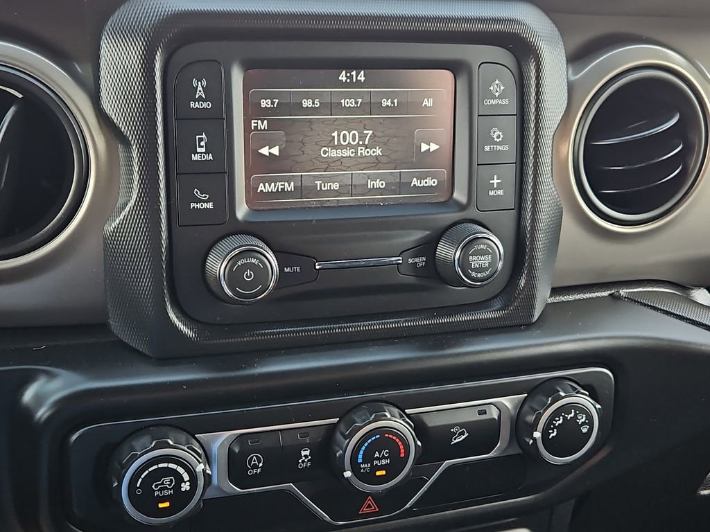 Used 2018 Jeep Wrangler Unlimited Sport AWD/4WD image 27