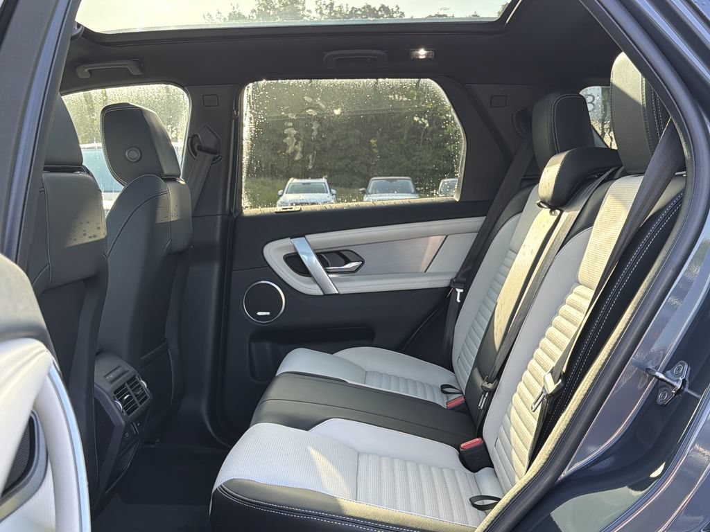 New 2026 Land Rover Discovery Sport Landmark AWD/4WD image 5