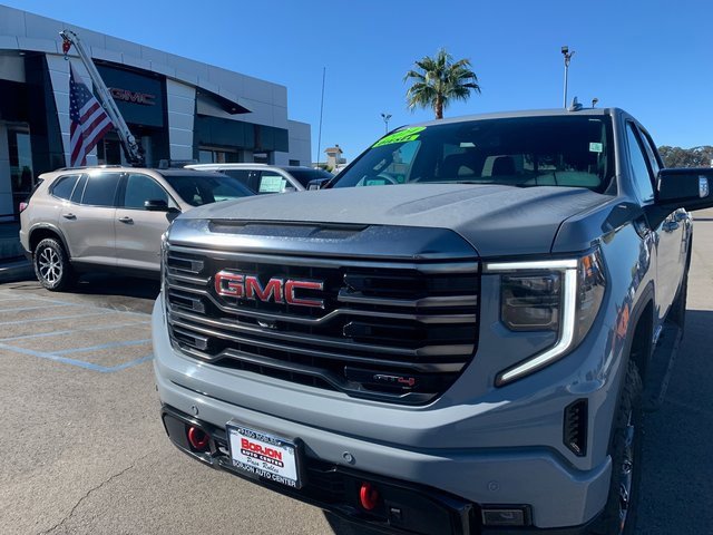 Used 2024 GMC Sierra 1500 AT4 w/ AT4 Premium Package image 3