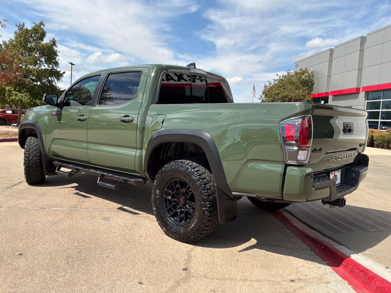 Used 2020 Toyota Tacoma TRD Pro AWD/4WD image 8