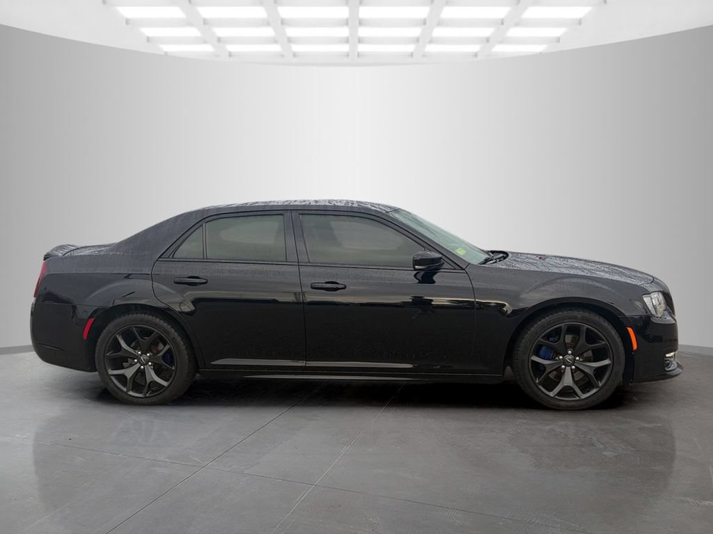 Used 2021 Chrysler 300 S w/ S Model Appearance Package RWD image 3