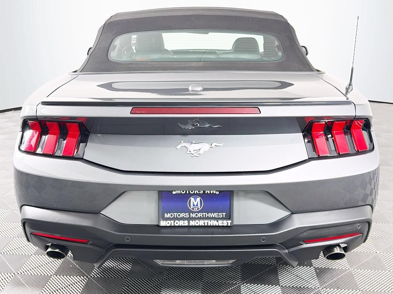 Used 2025 Ford Mustang Premium RWD image 22