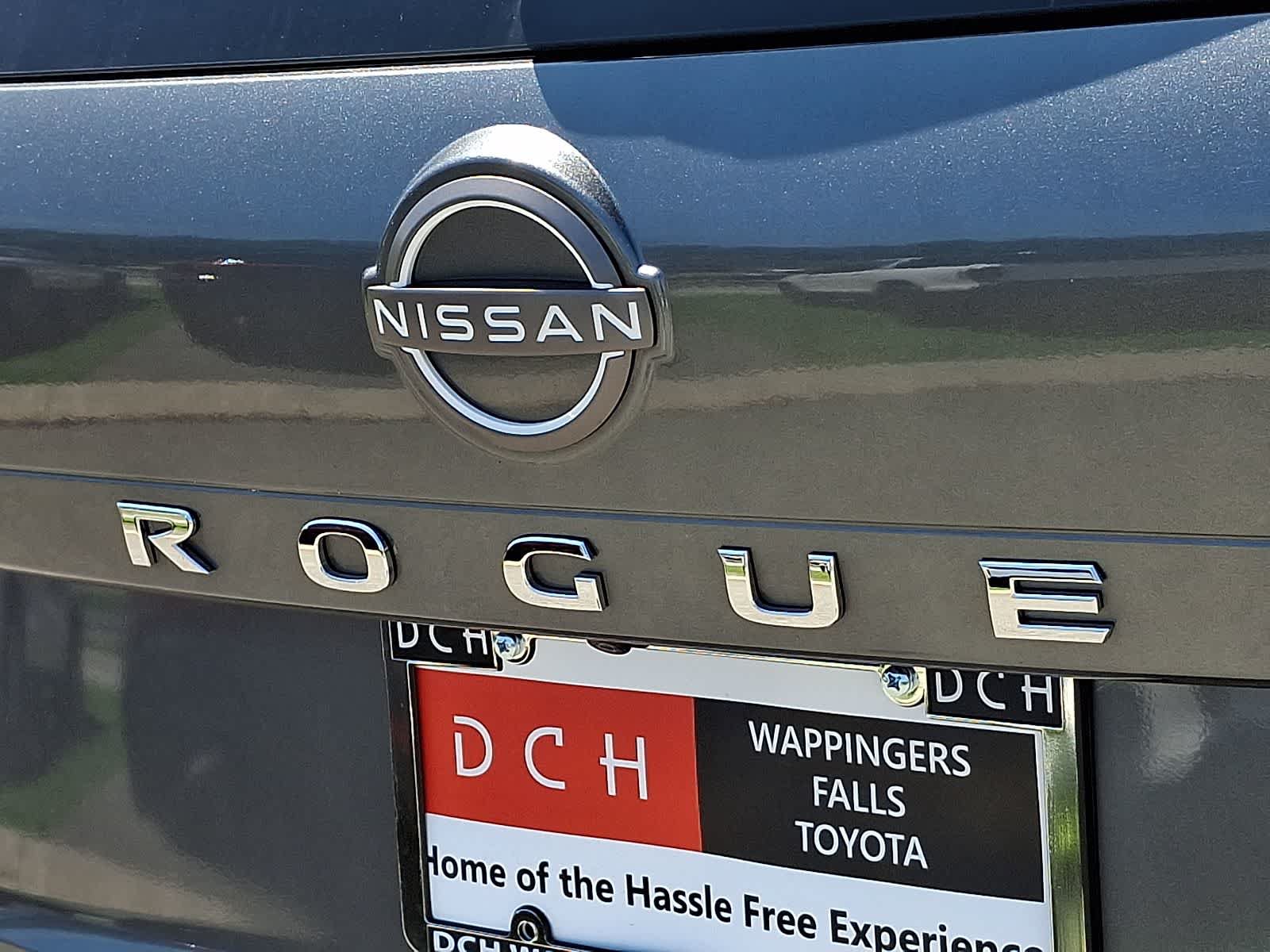 Used 2023 Nissan Rogue SV AWD/4WD image 30