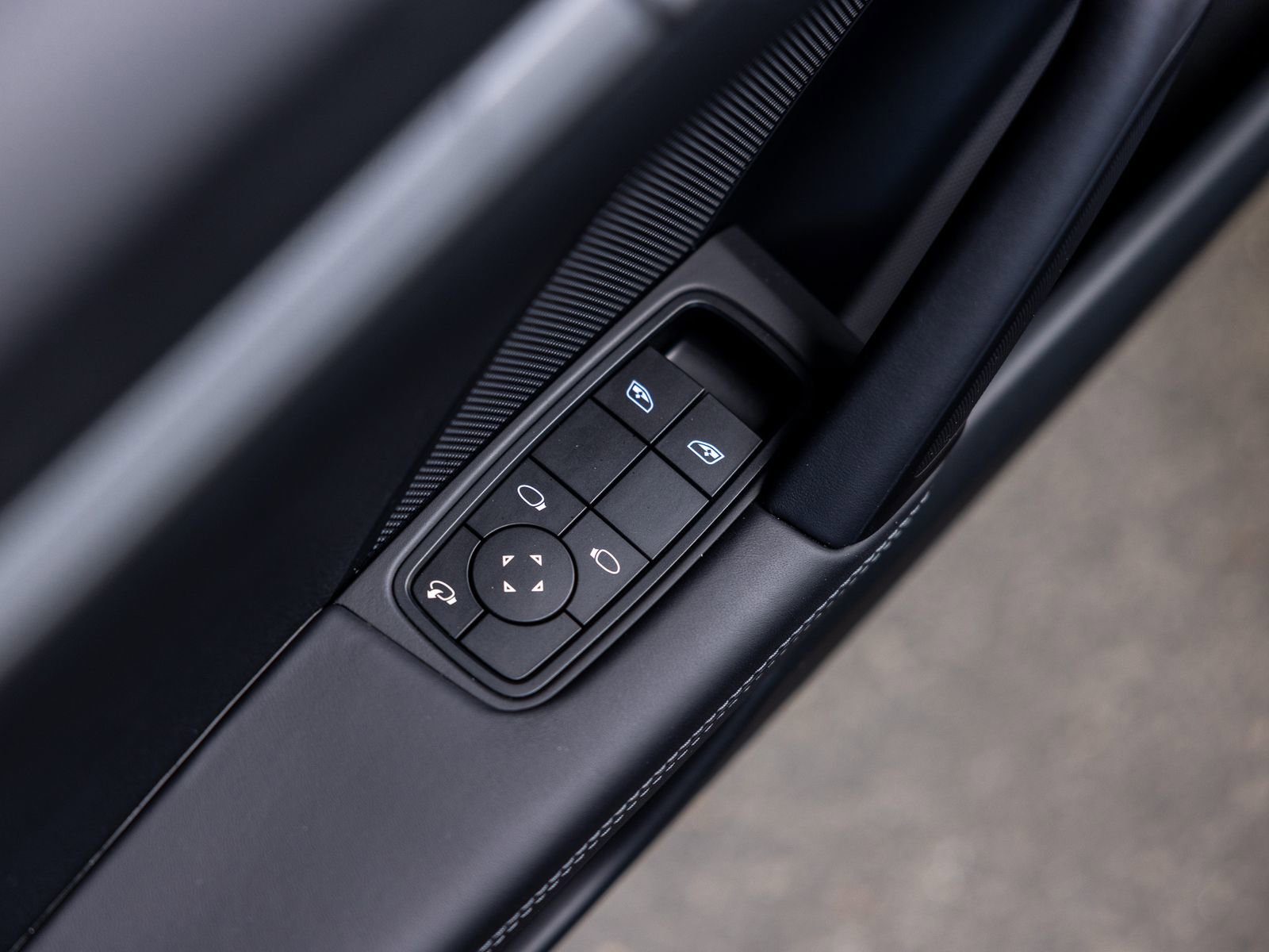 Certified 2024 Porsche 911 Carrera S image 41