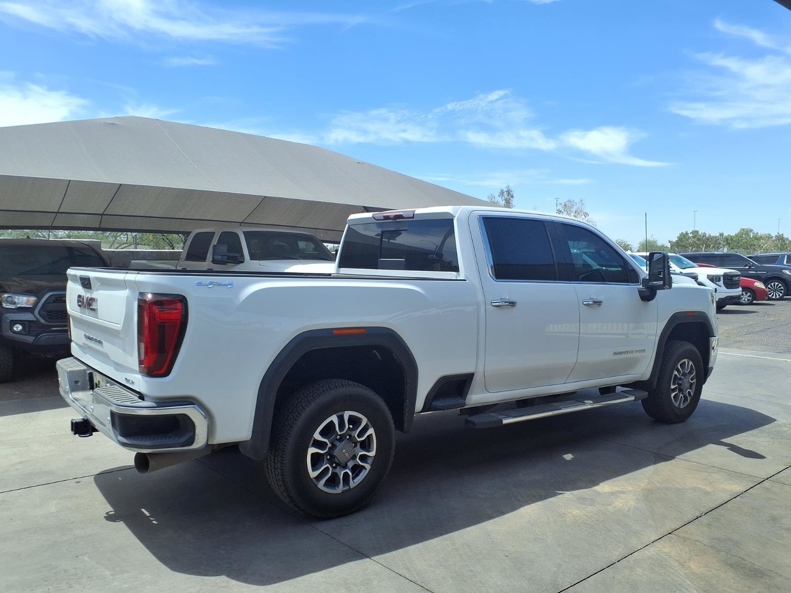 Used 2023 GMC Sierra 2500 SLT w/ SLT Convenience Package AWD/4WD image 5