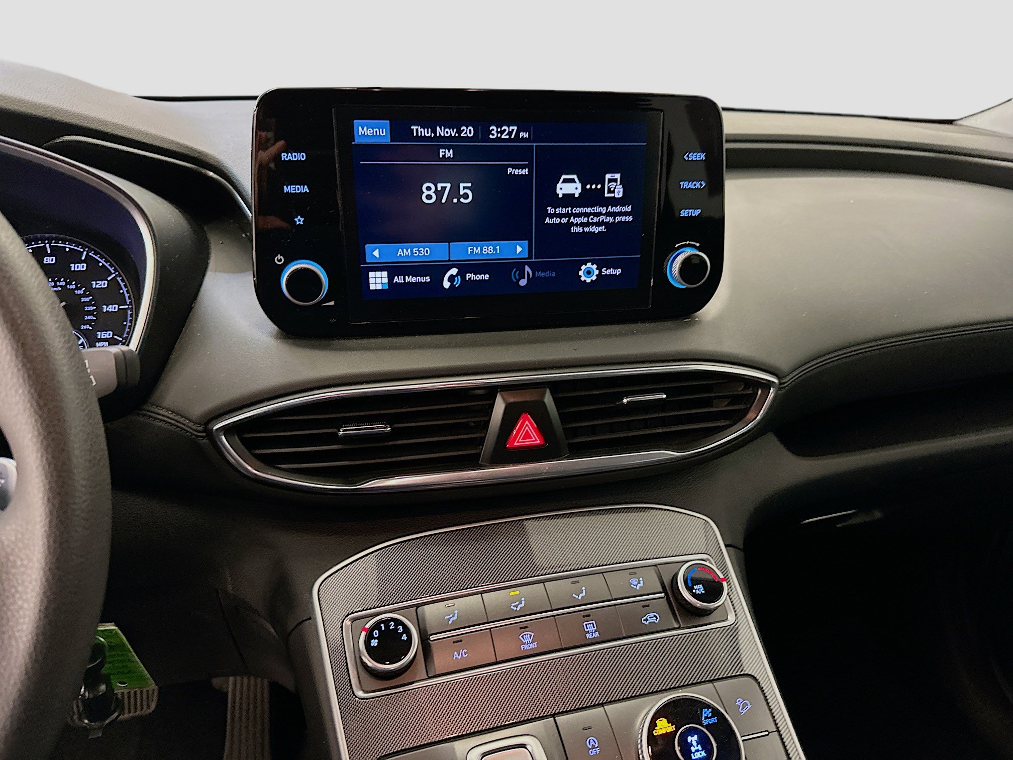 Used 2023 Hyundai Santa Fe SE image 25