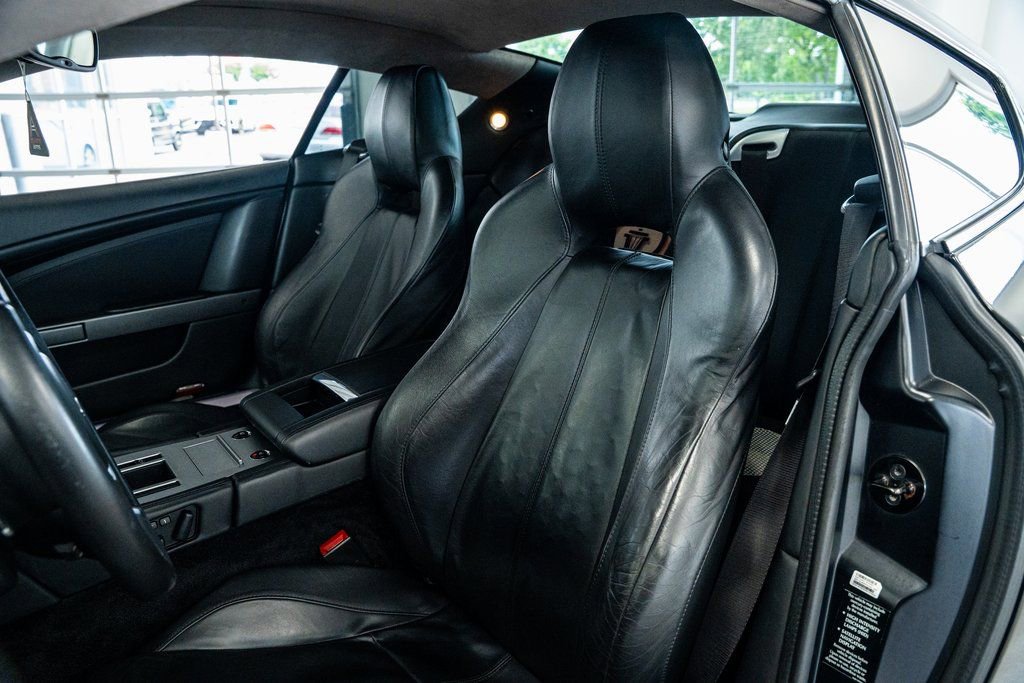 Used 2011 Aston Martin DB9 Coupe image 34