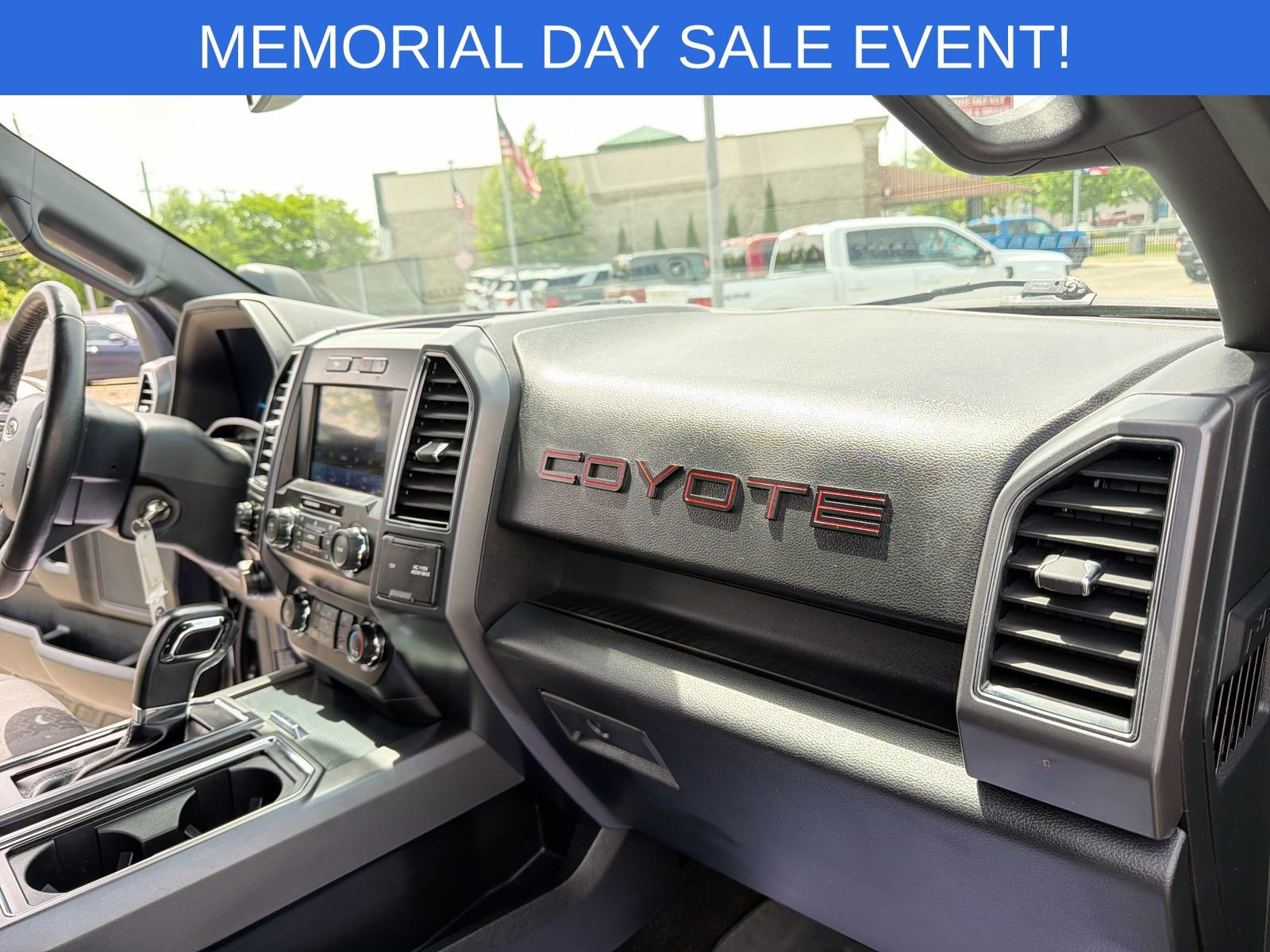Used 2019 Ford F150 XLT w/ Equipment Group 302A Luxury AWD/4WD image 16