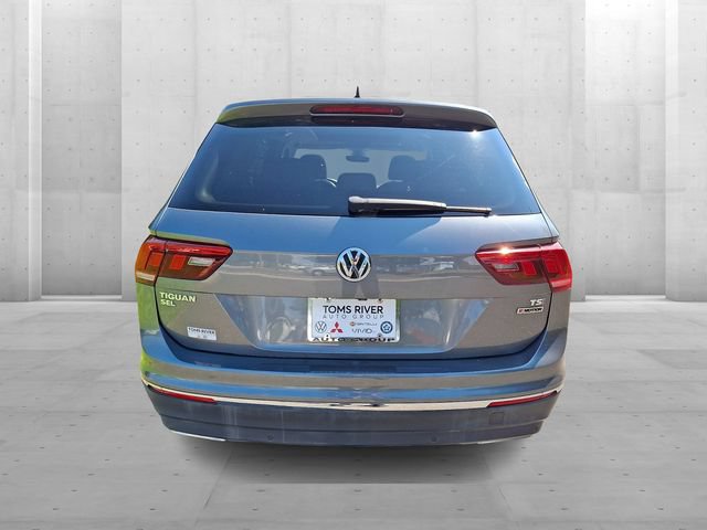 Used 2018 Volkswagen Tiguan SEL Premium AWD/4WD image 5