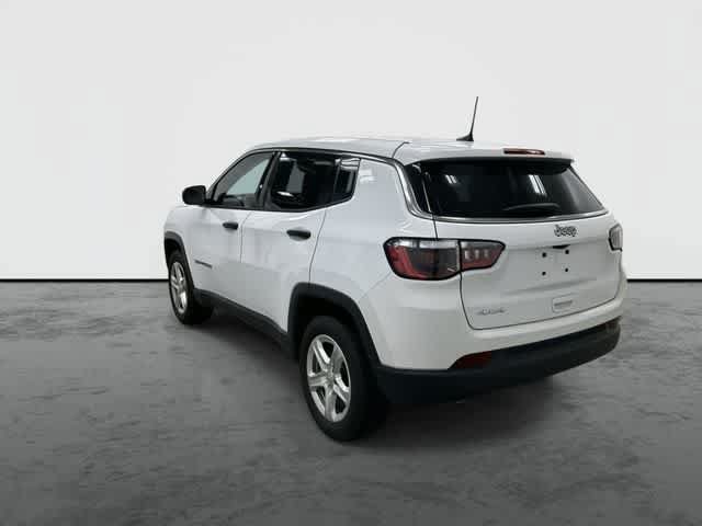 Used 2023 Jeep Compass Sport AWD/4WD image 2