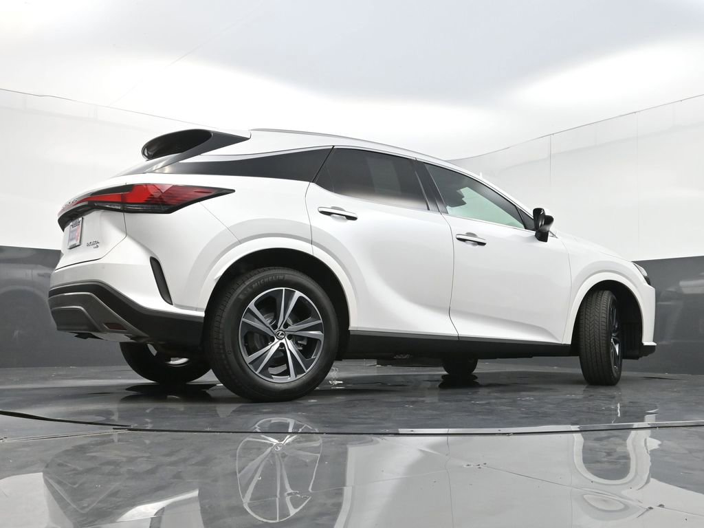 Used 2023 Lexus RX 350h w/ Accessory Package (Z1) image 31