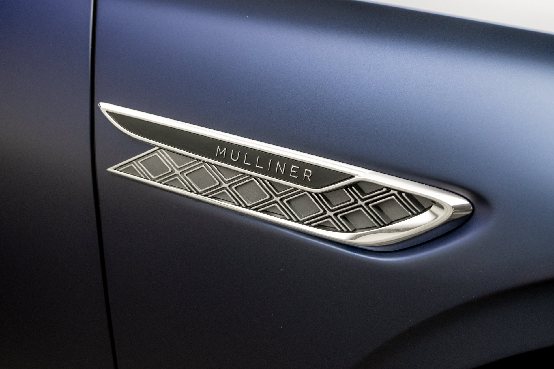 New 2026 Bentley Flying Spur Plug-In Hybrid AWD/4WD image 38