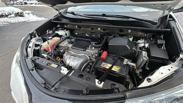 Used 2018 Toyota RAV4 LE image 34
