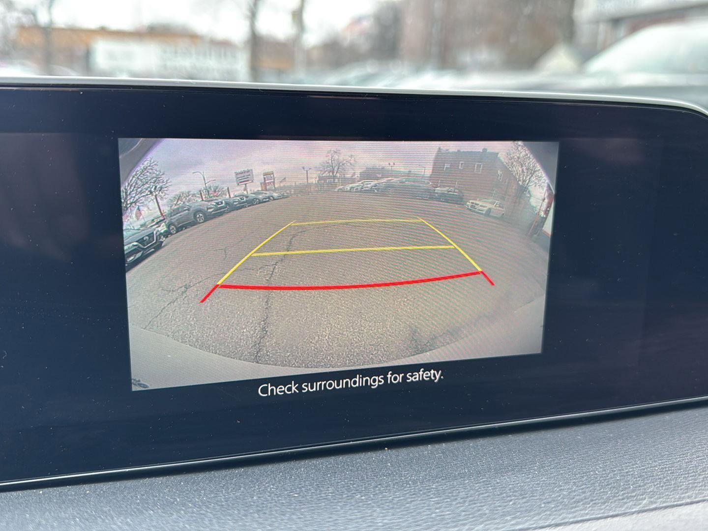 Used 2024 MAZDA MAZDA3 s image 21