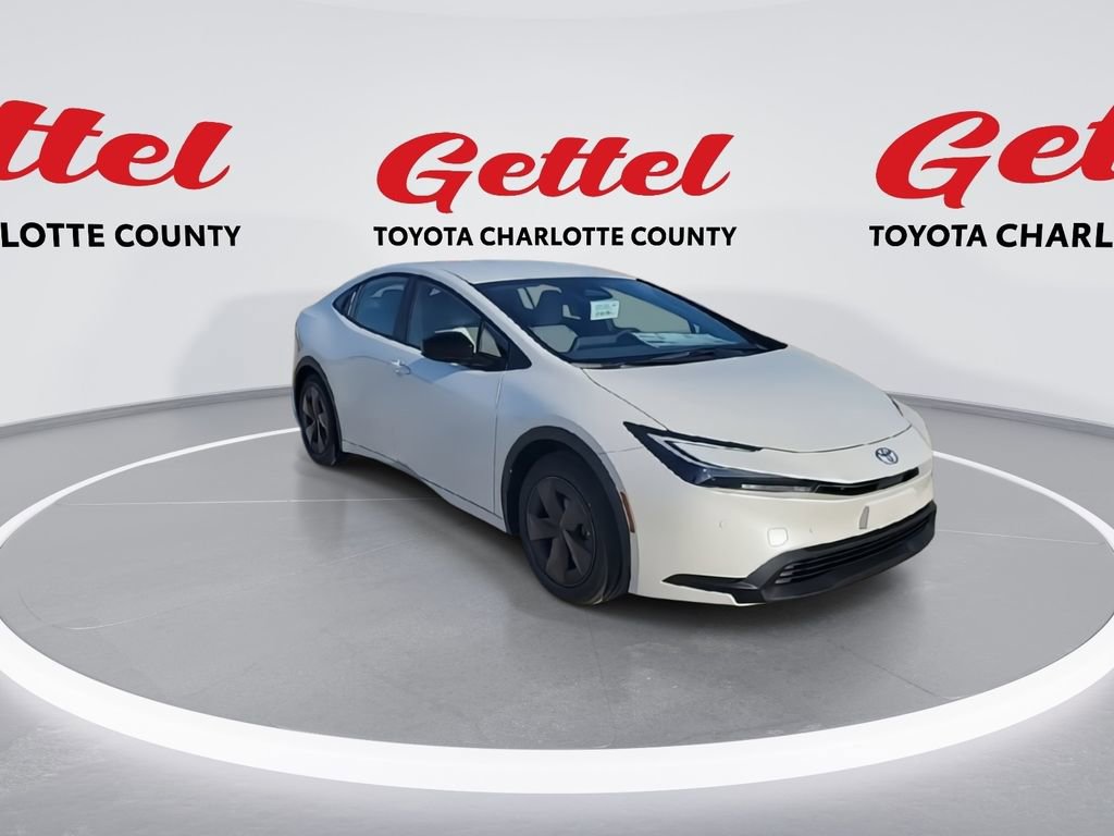 New 2026 Toyota Prius LE image 2