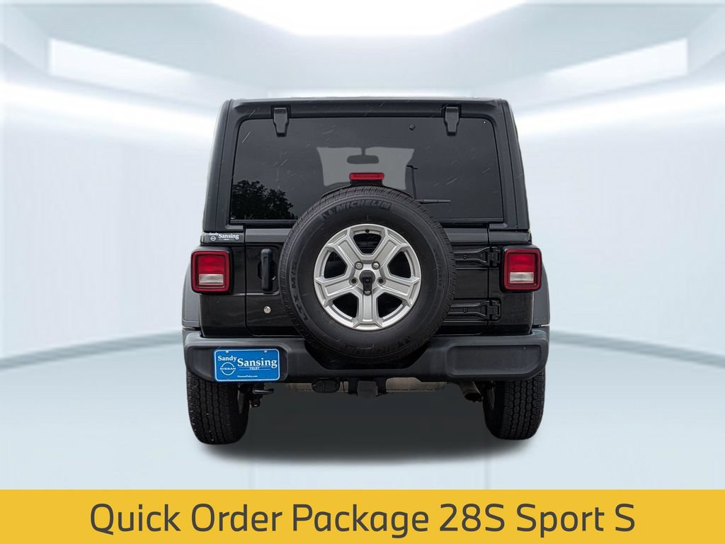 Used 2019 Jeep Wrangler Unlimited Sport S AWD/4WD image 6