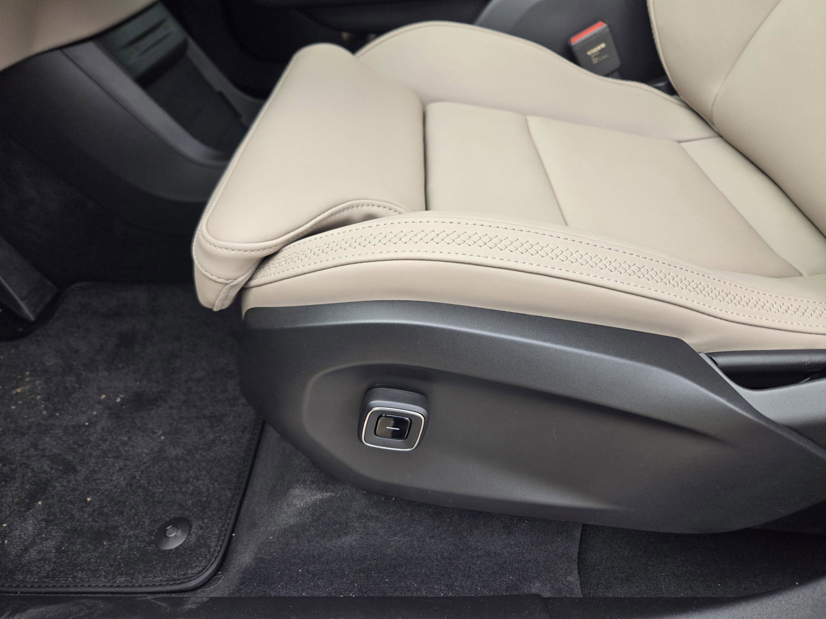 New 2026 Volvo EX90 Plus image 21