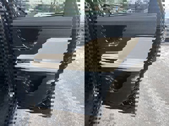 Used 2025 Lincoln Corsair Grand Touring w/ Equipment Group 301A image 20