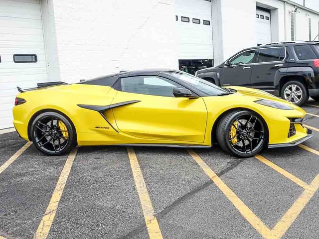 New 2027 Chevrolet Corvette Z06 w/ Battery Protection Package RWD image 6