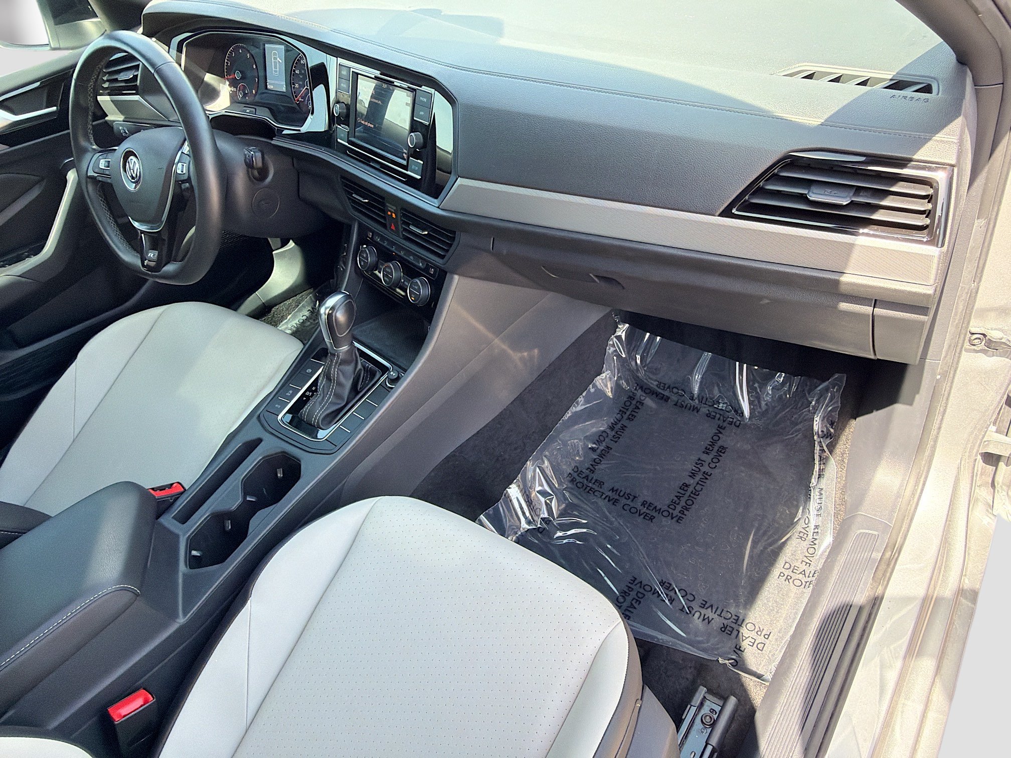 Used 2019 Volkswagen Jetta R-Line w/ R-Line Cold Weather Package FWD image 12