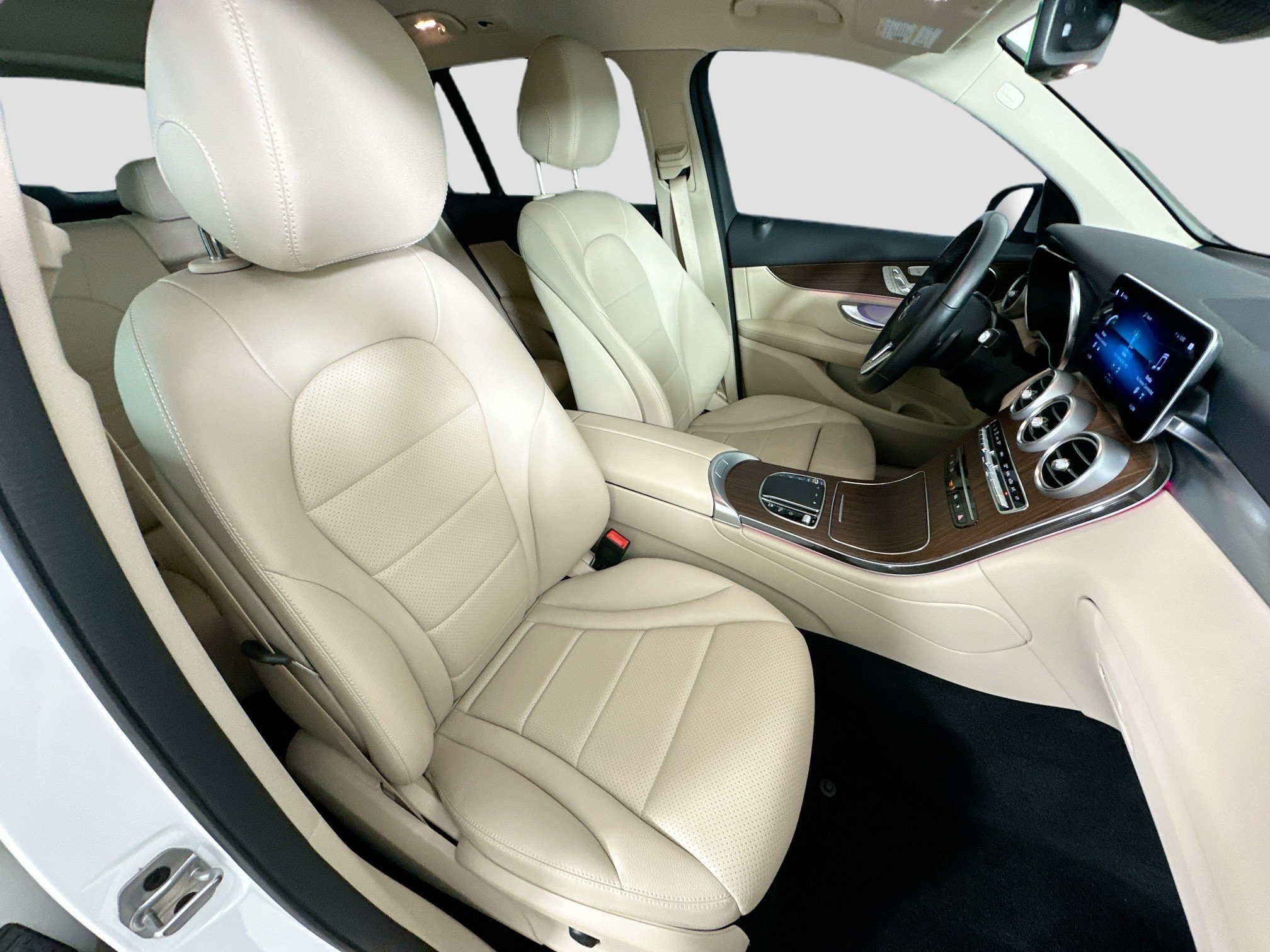 Certified 2022 Mercedes-Benz GLC 300 4MATIC image 32
