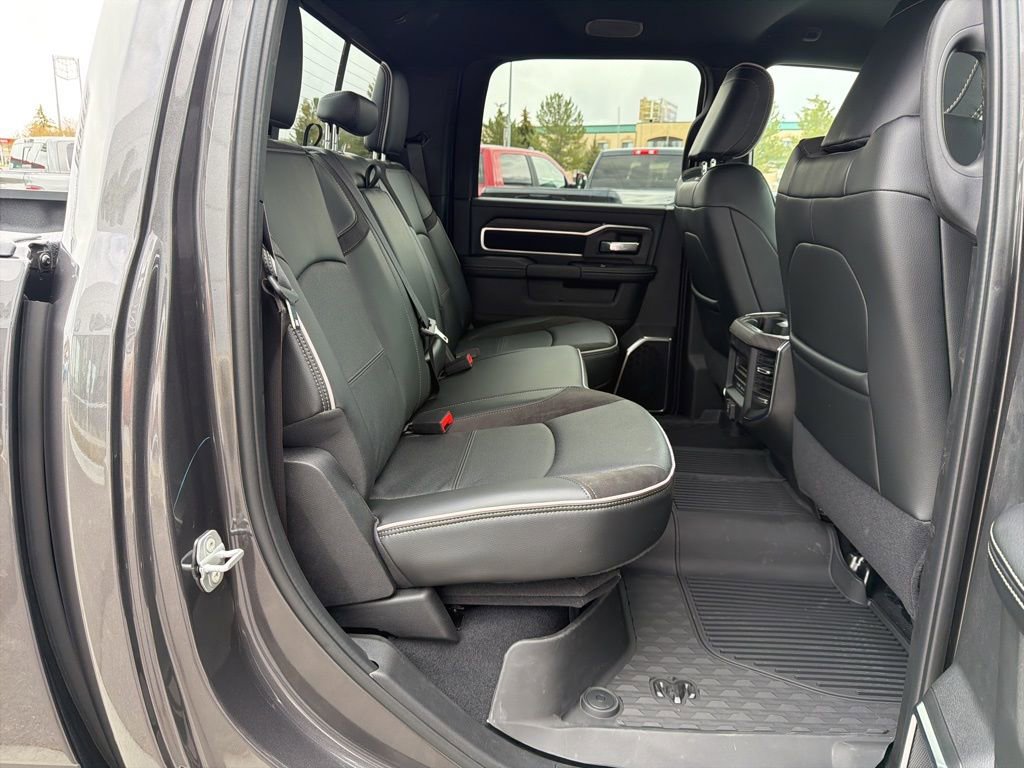 New 2026 RAM 3500 Laramie AWD/4WD image 38