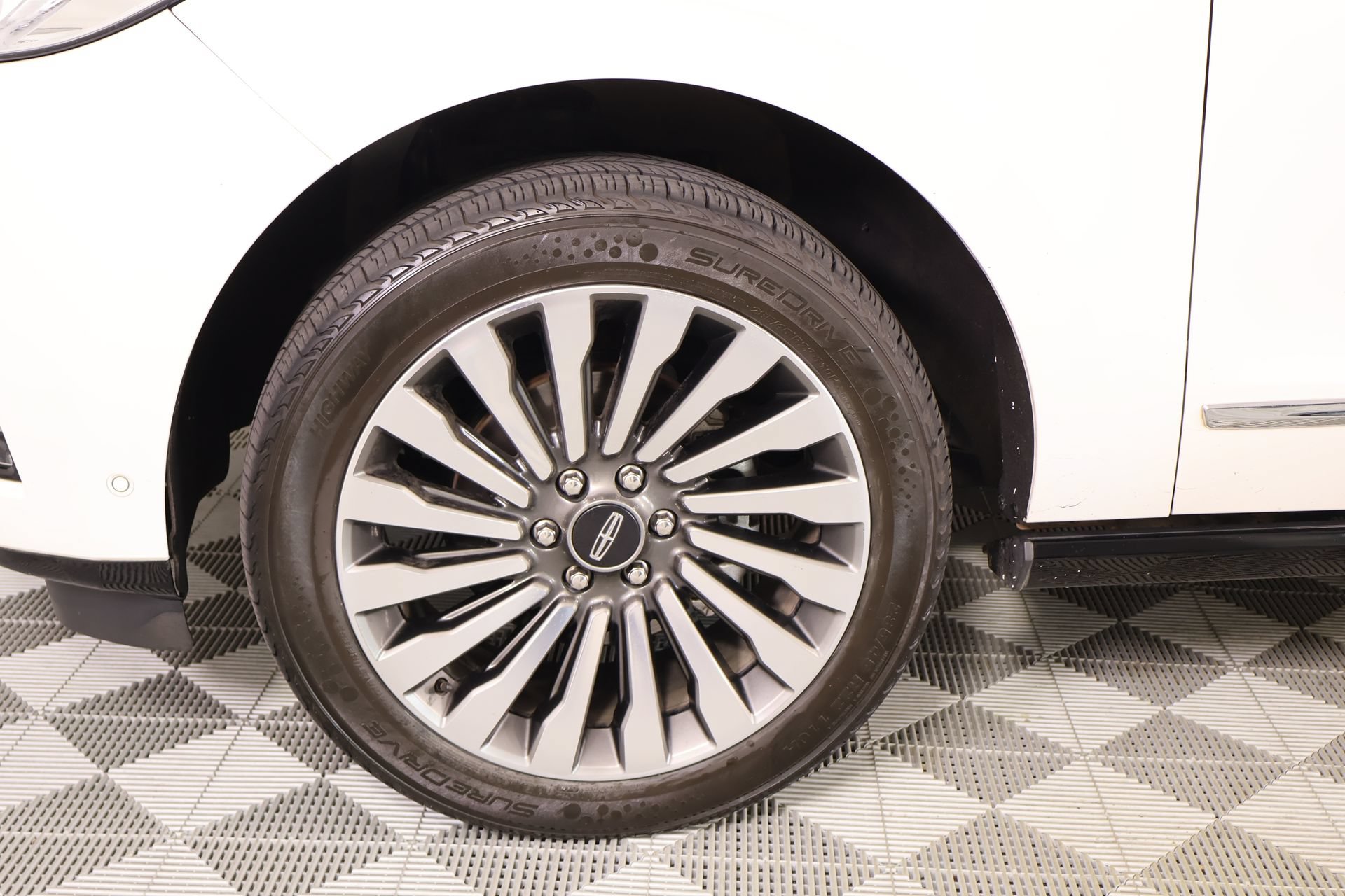 Used 2019 Lincoln Navigator L Reserve AWD/4WD image 20