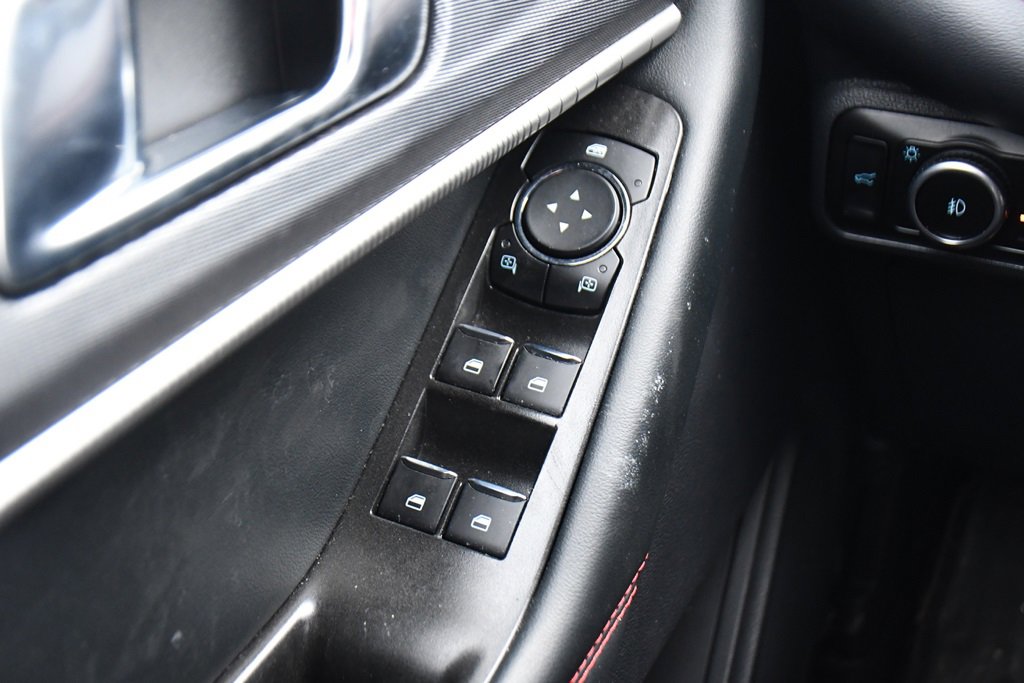 Used 2025 Ford Explorer ST-Line w/ ST-Line Street Pack image 25