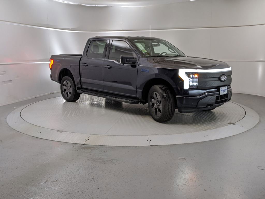 New 2025 Ford F150 Lightning Flash